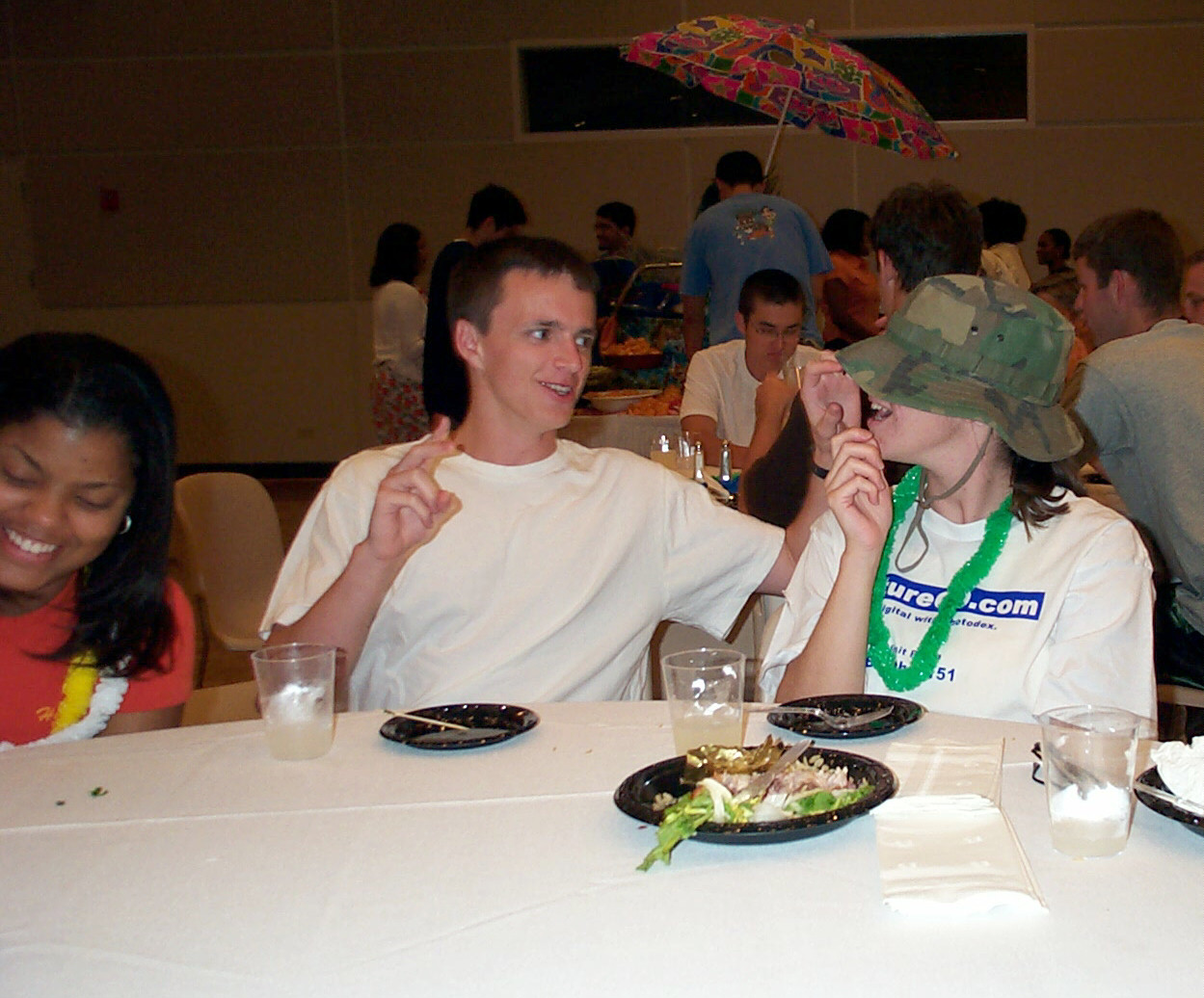 2000_08_13_Housing-Luau-122