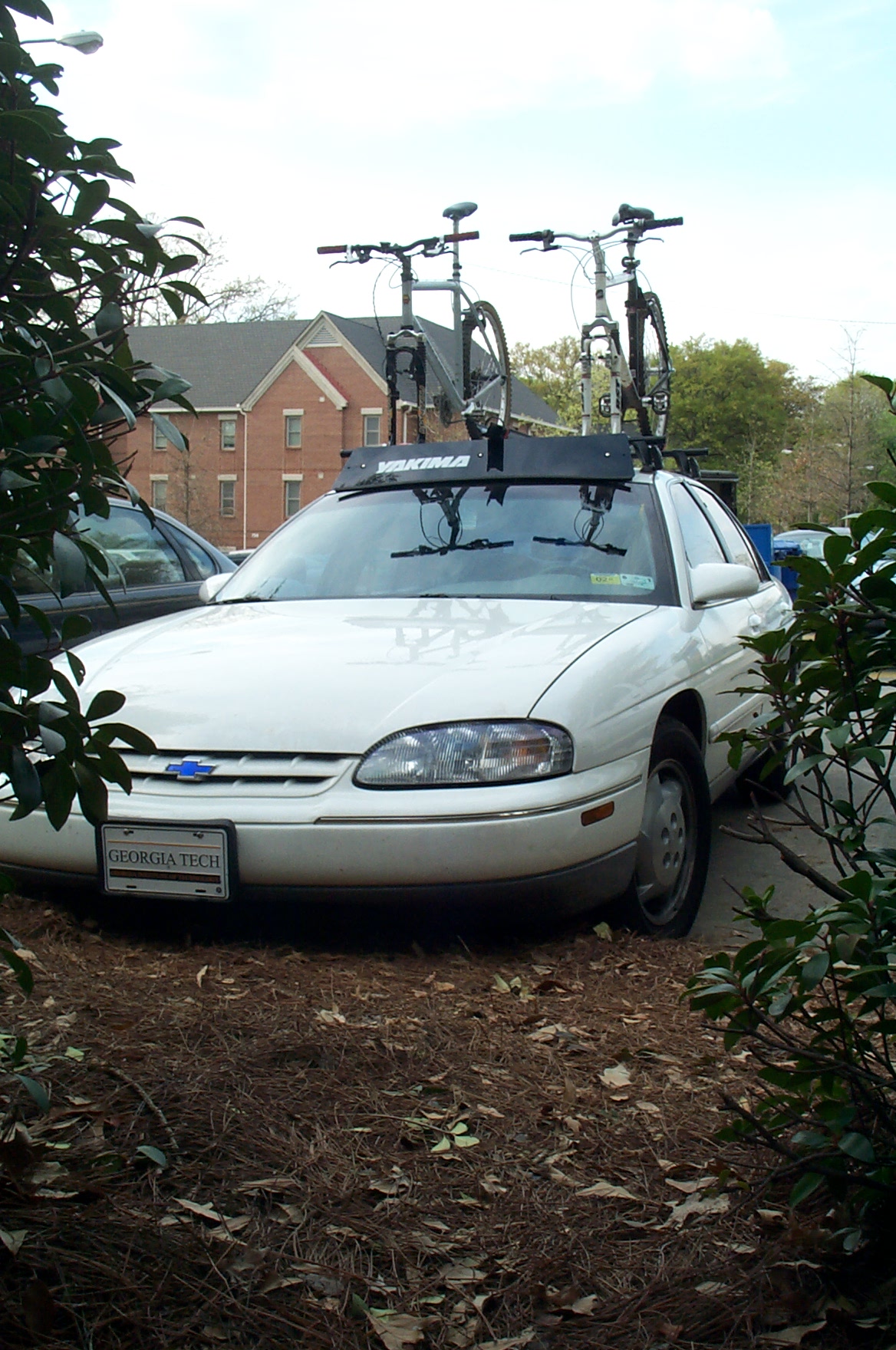 2001 04 08 bikes and car-050