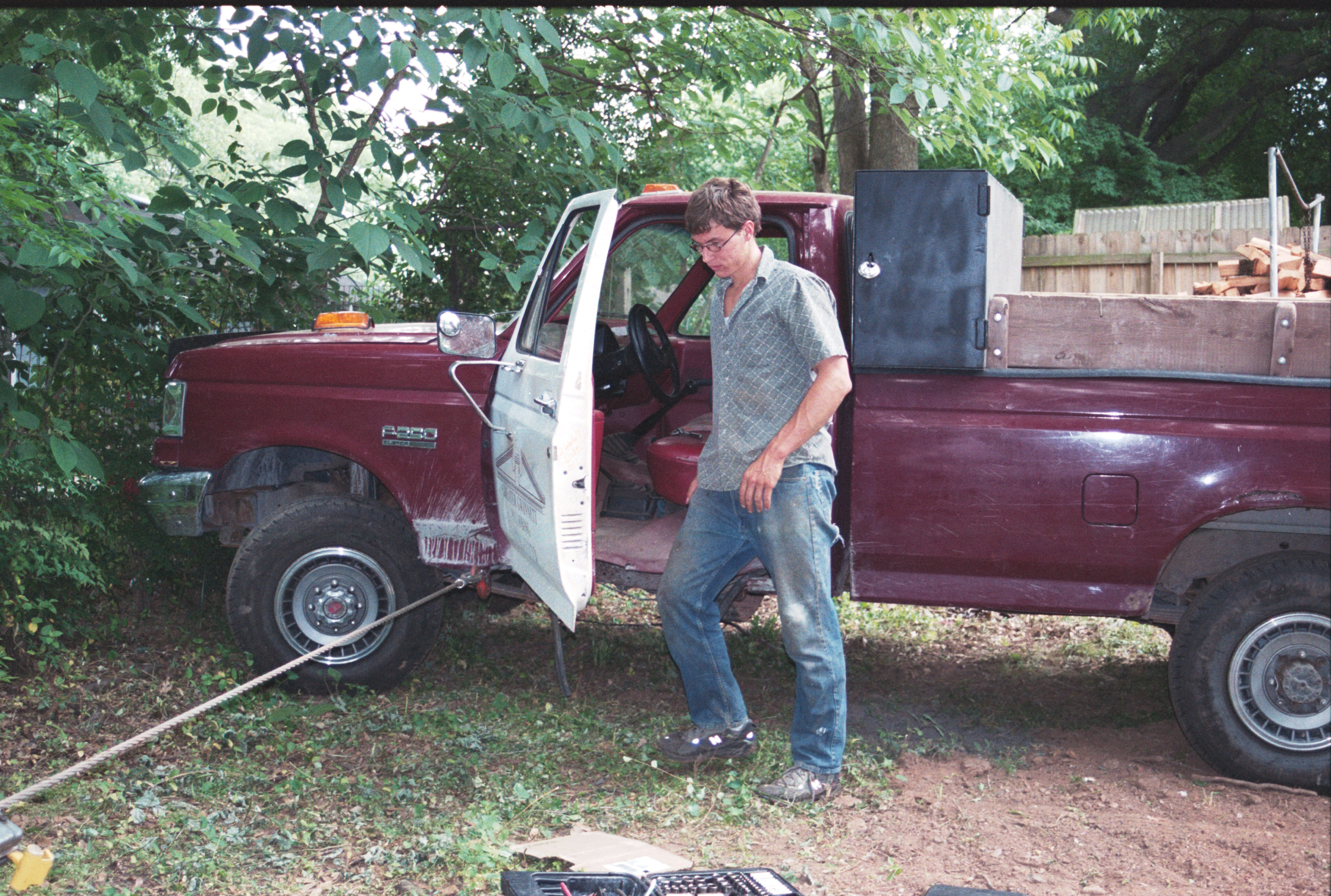 Tierson repairing his truck-2