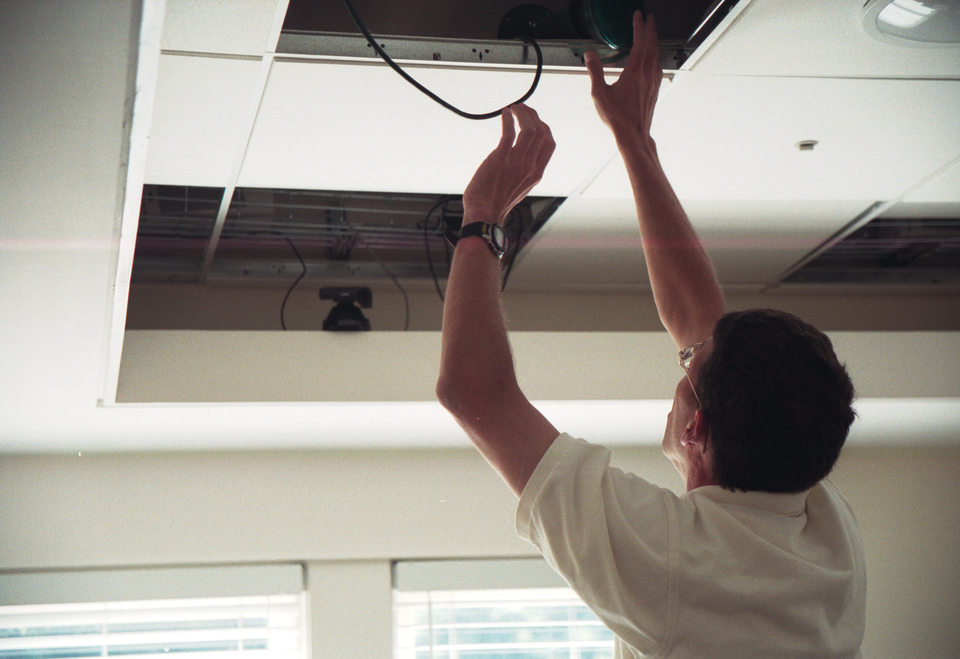 Scott pulling cable