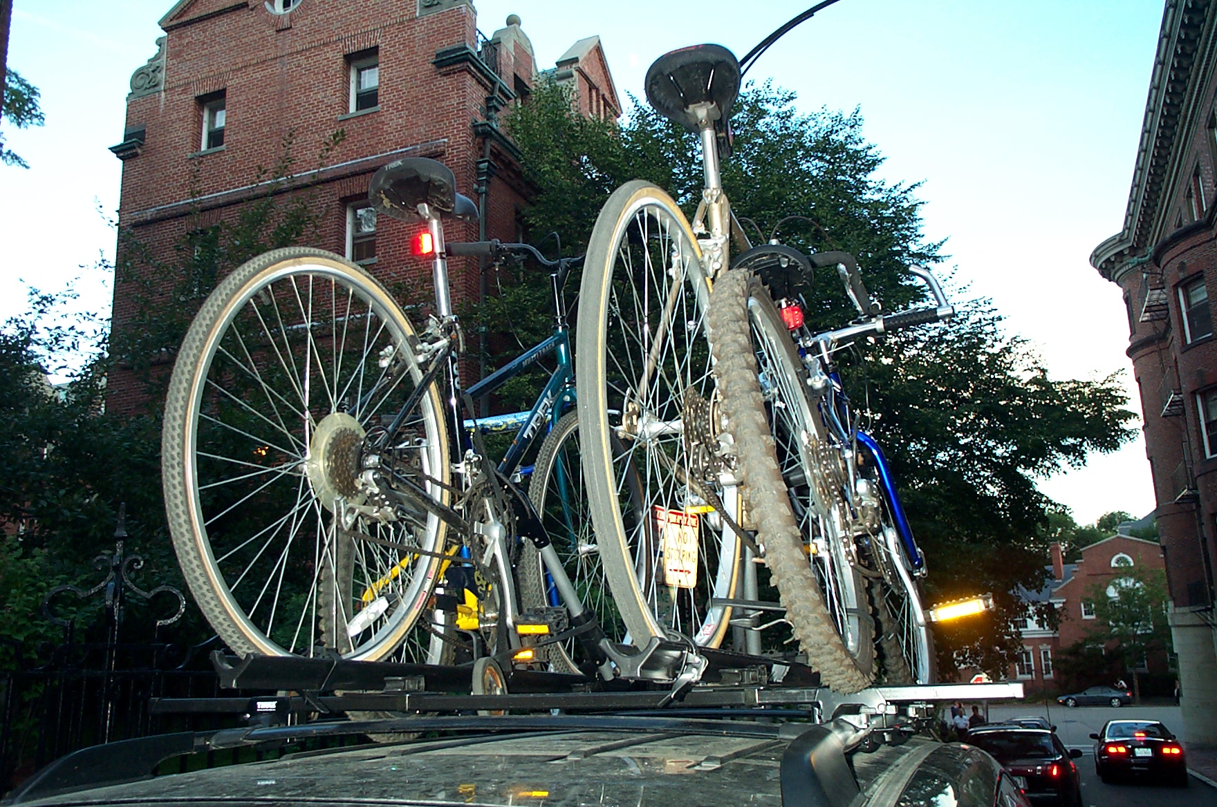 How not to attach bikes (1)