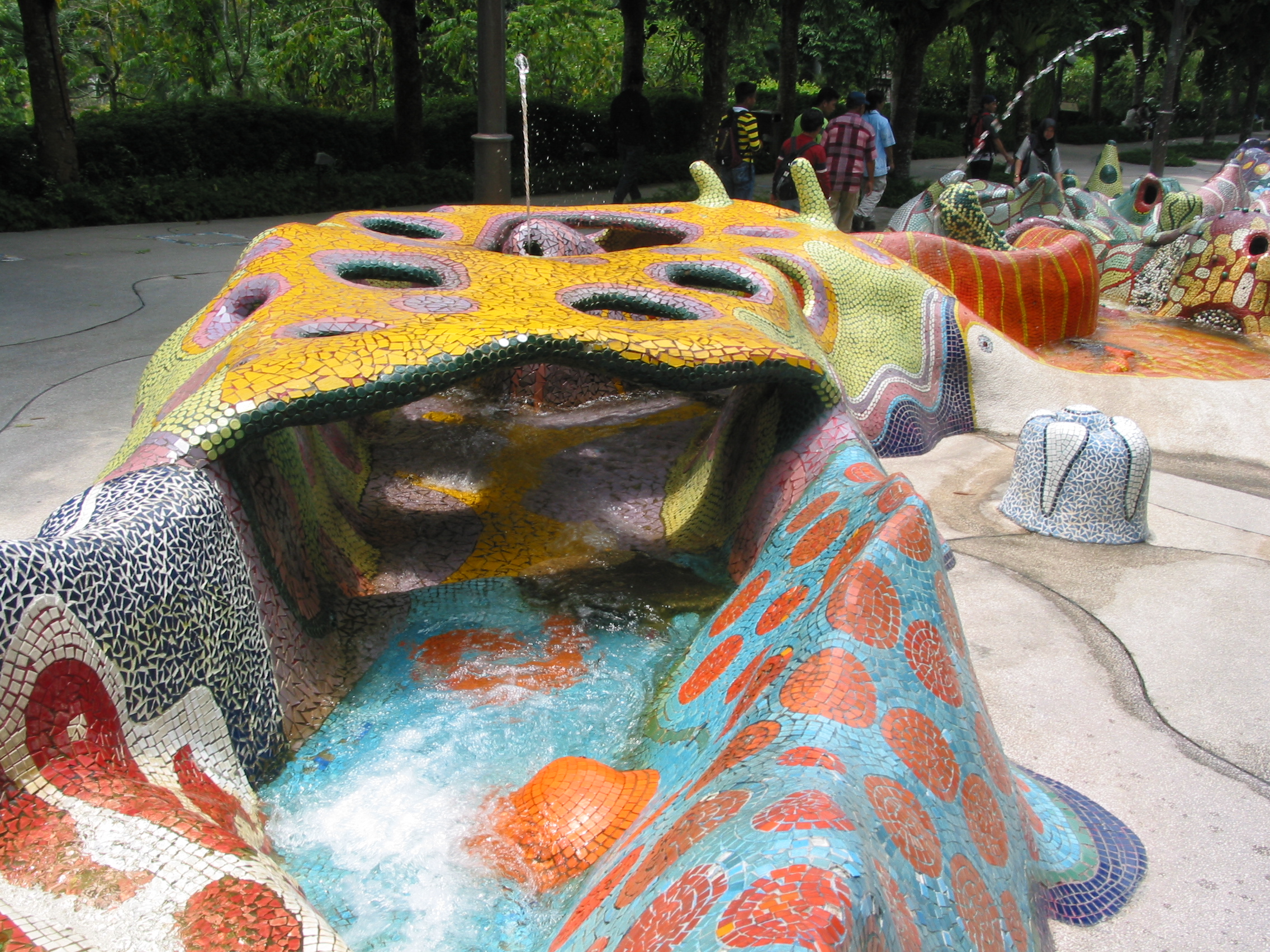 giant mosaic fountain