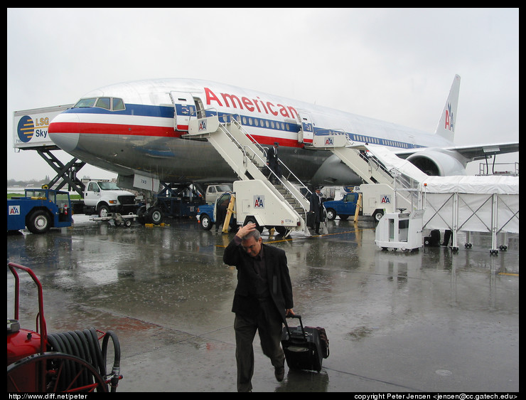 crappy San Jose airport international arrivals in the rain