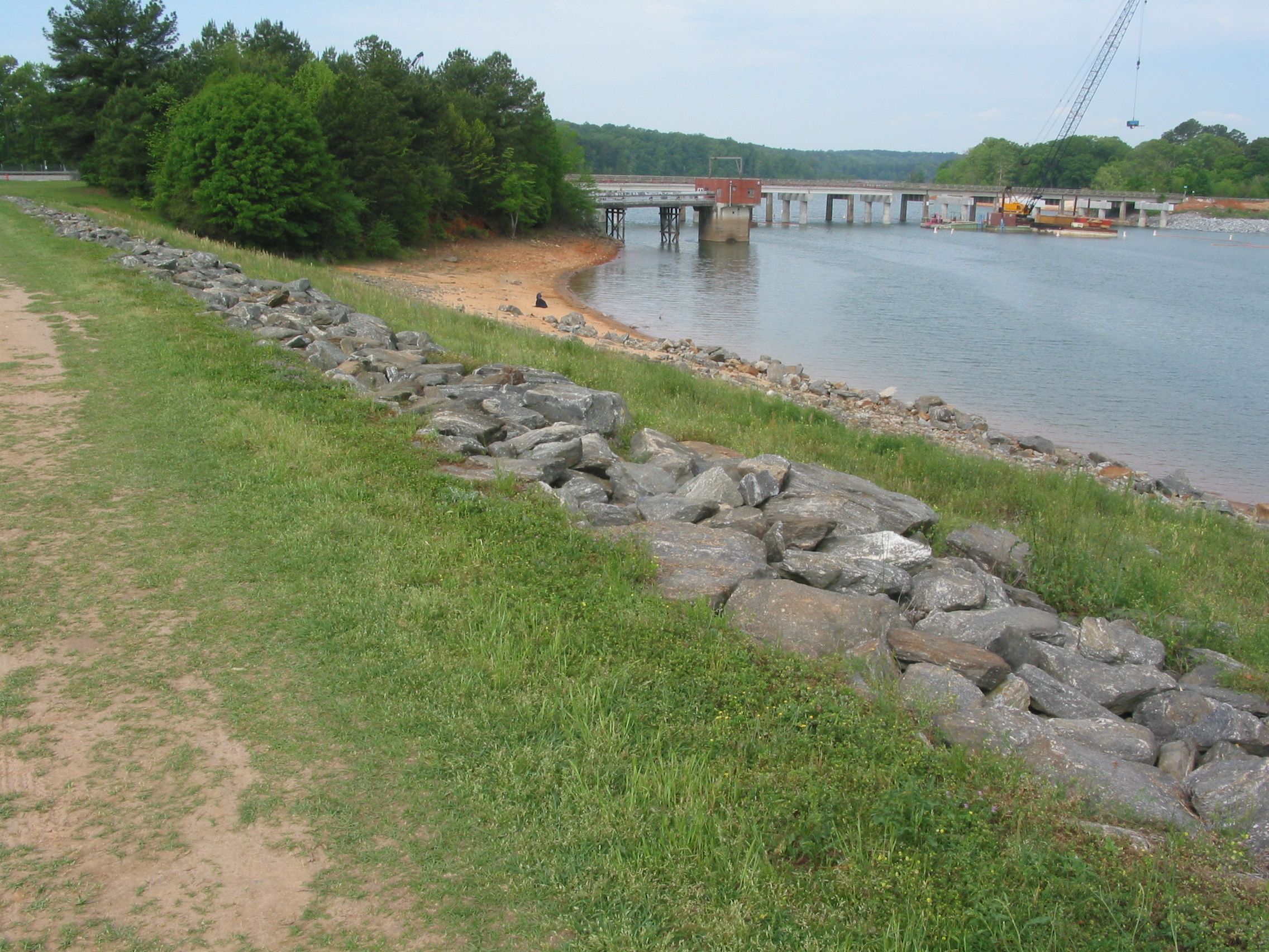 looking NW from the levee at the bridge