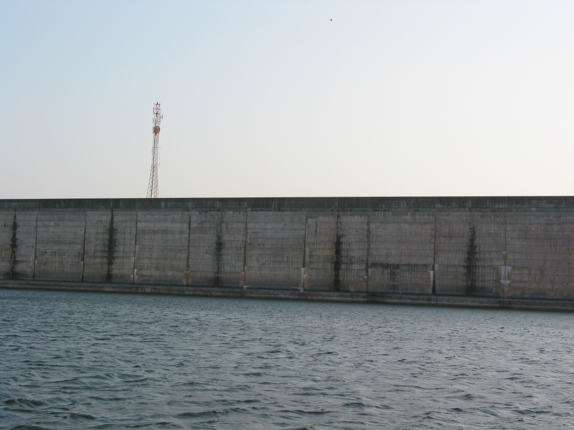 Mansfield dam (note the bird slope soaring)