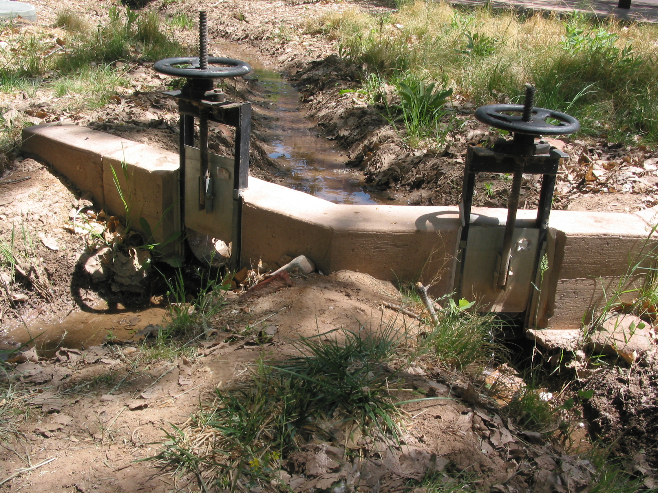 amusing sluice gate irrigation at Zion NP visitors center