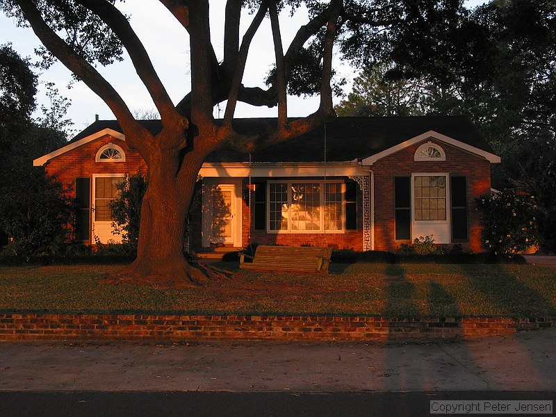 one of the many nice houses along the lakes