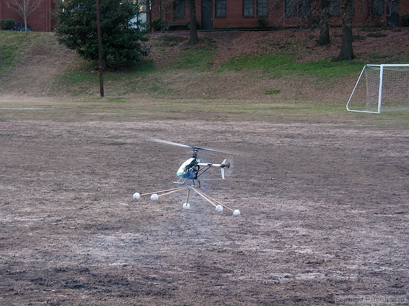 .30 size heli in the burger bowl (flown very safely!)