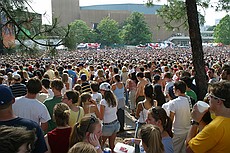 the sea of people in front of the 99x stage