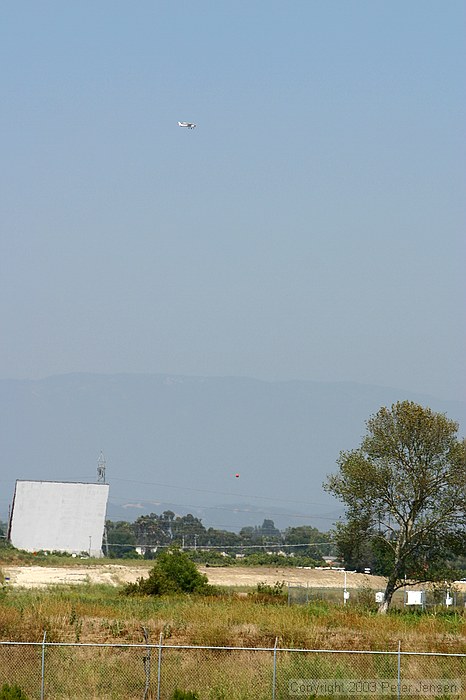 N48204 on base with John at the controls