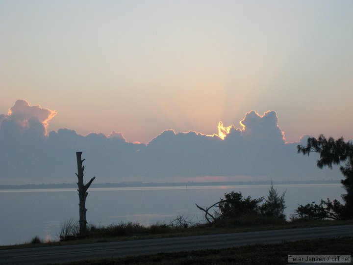 sunrise over US1 near Valkyria road