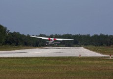 N20443 landing at 2RR