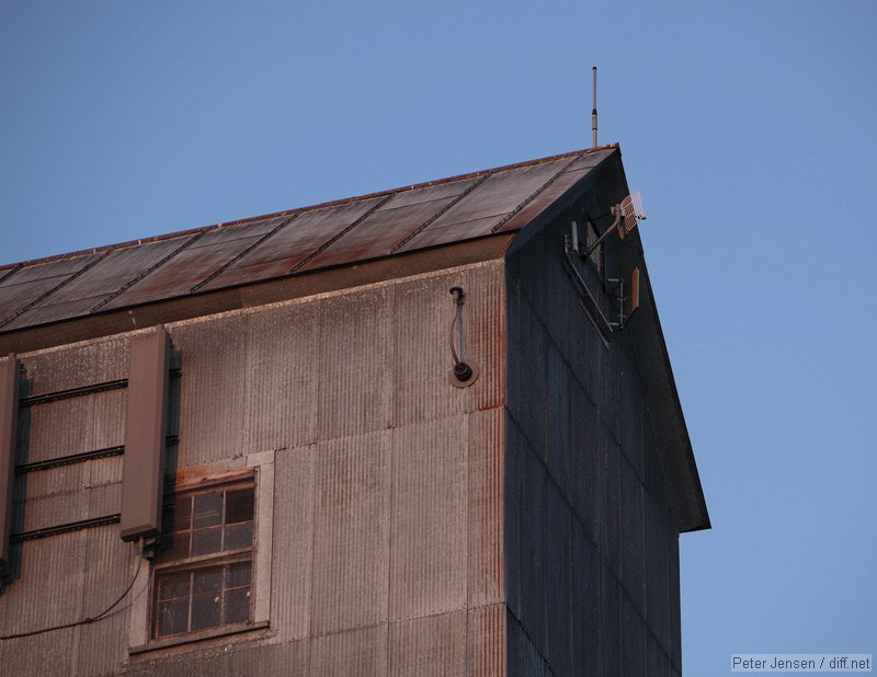 what's better than antennas? antennas in good light!