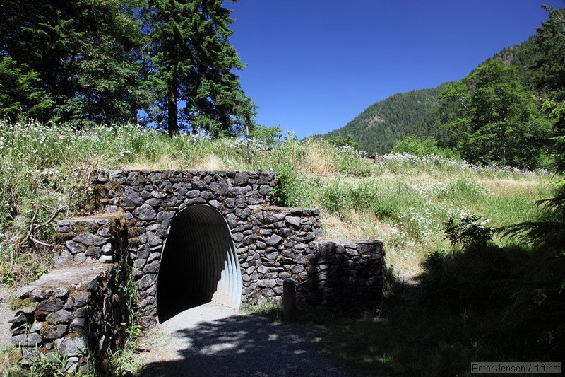 weird mantunnel under the road