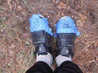 my feet stayed warm. Shoes are size 49 and I can also wear 48s, with vents taped and a single pair of smartwool normal weight hiking socks.