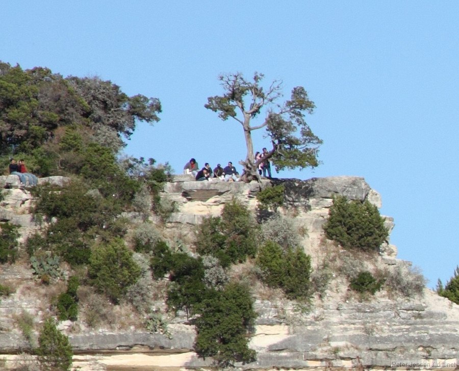 crowd atop the standard viewing spot northwest of the 360 bridge