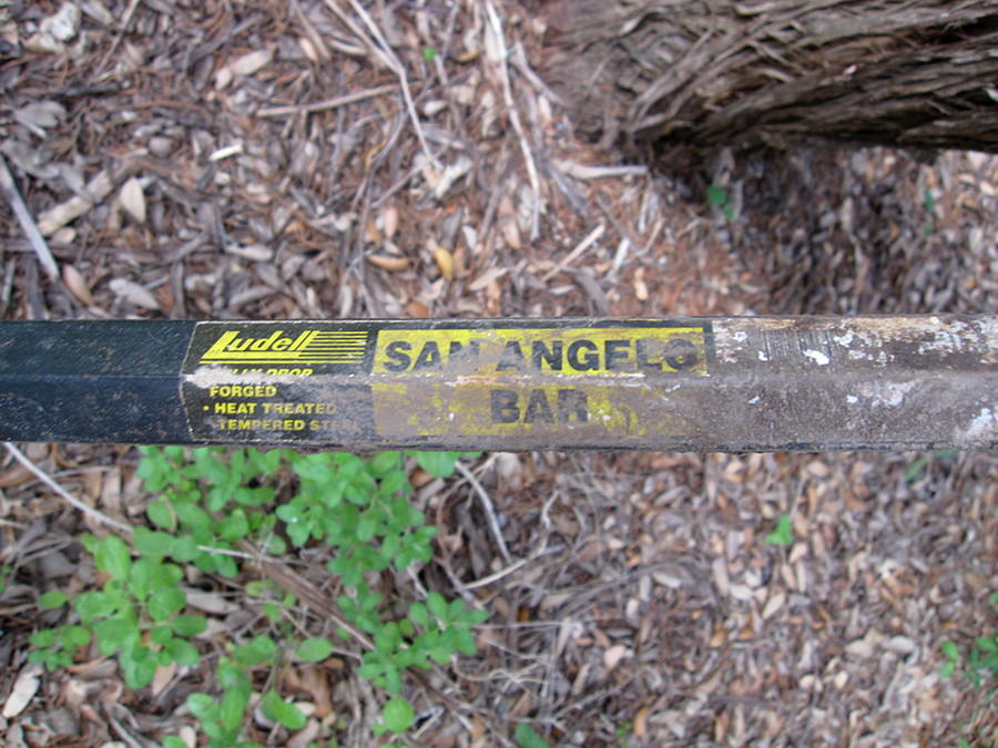 San Angelo Bar - indispensable  6' steel bar used to pry/smash limestome and other rocks when digging