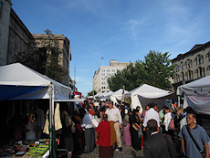 lots of prayer flag vendors