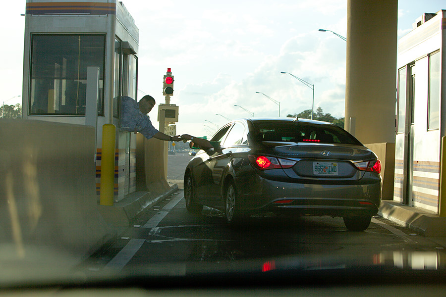 This driver FAILs at toll plazas. Employee was very nice and had a good laugh, though.