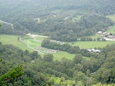 we were the first car in the lot at ~0646, in this photo there are 46 cars in the lower lot