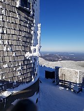 antenna with snow/ice accumulation