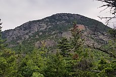 note the rock scar - trail goes to the right of this whole photo